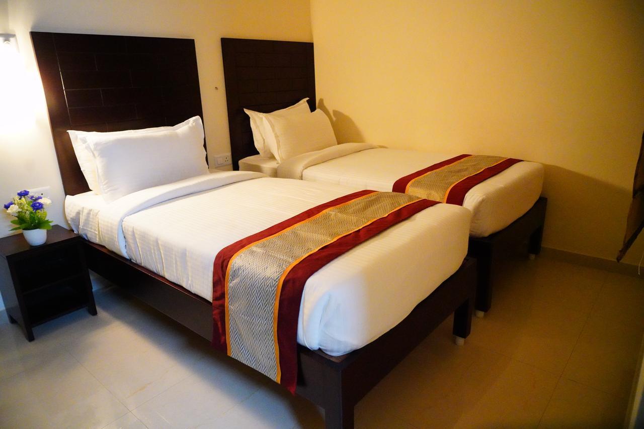 Five Falls Resort Kuttalam  Luaran gambar
