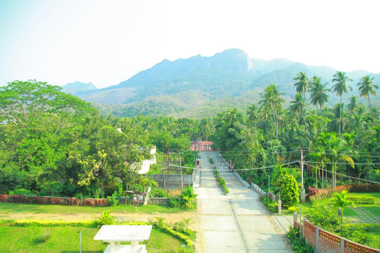 Five Falls Resort Kuttalam  Luaran gambar
