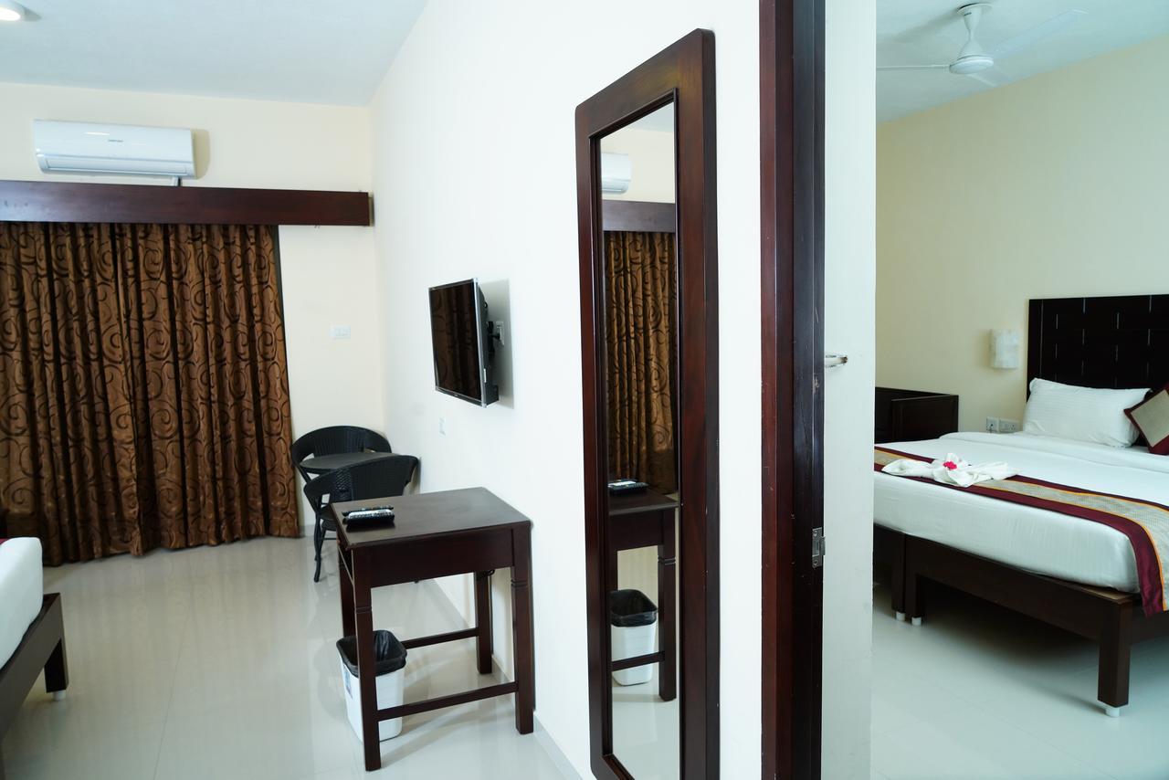Five Falls Resort Kuttalam  Luaran gambar