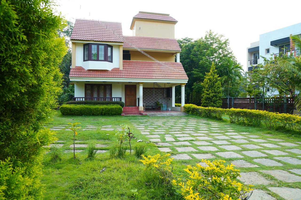 Five Falls Resort Kuttalam  Luaran gambar