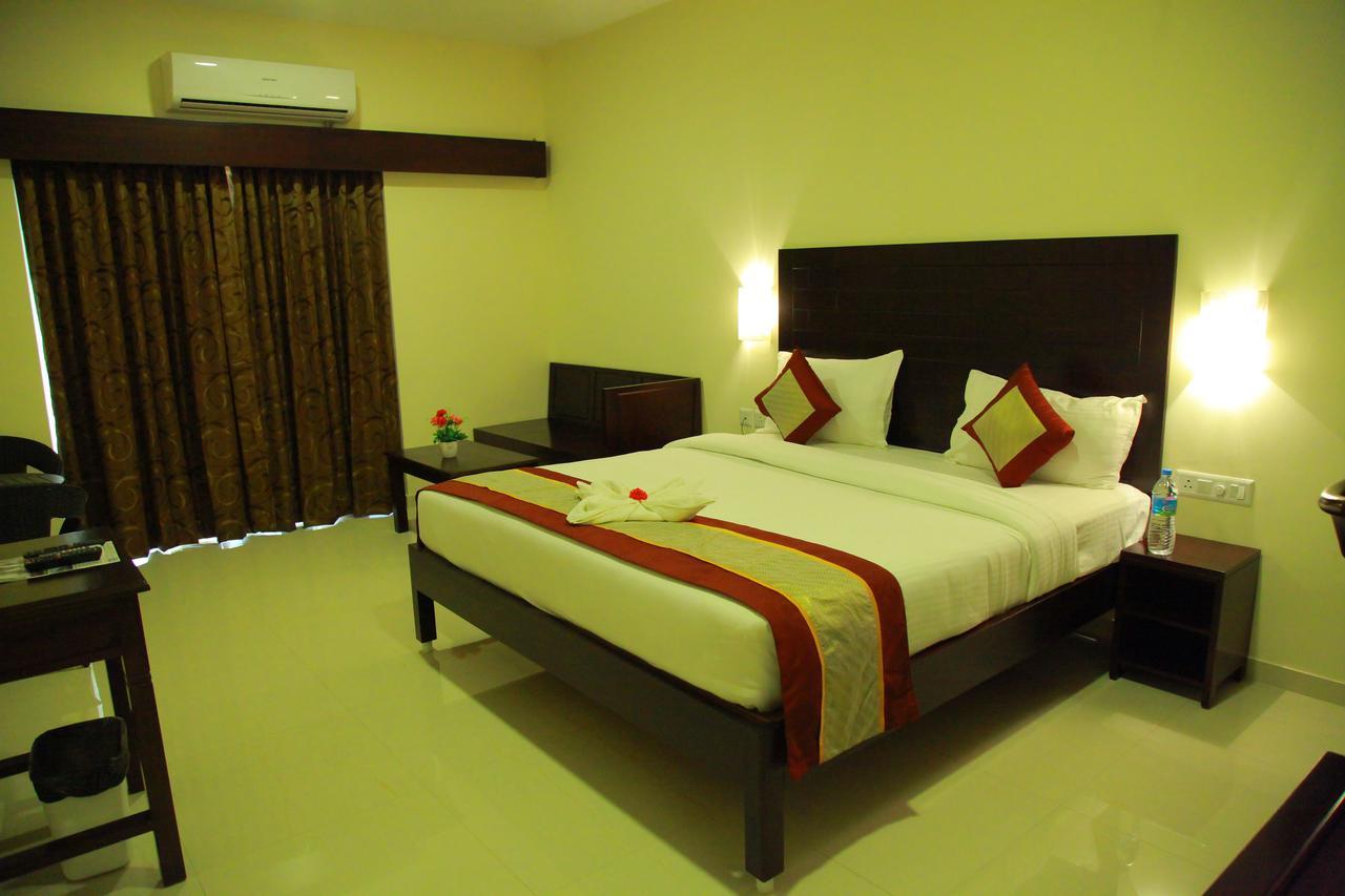 Five Falls Resort Kuttalam  Luaran gambar