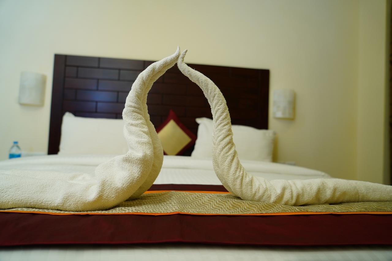 Five Falls Resort Kuttalam  Luaran gambar