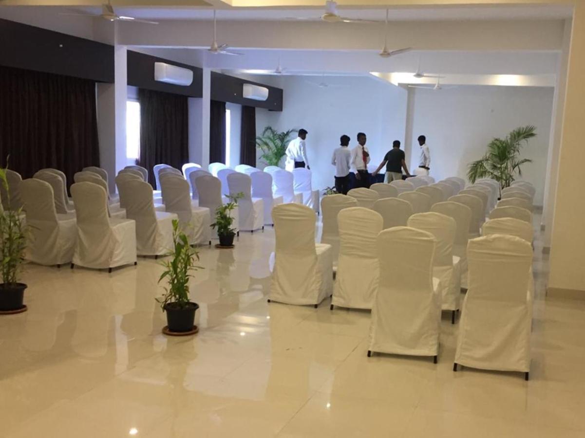 Five Falls Resort Kuttalam  Luaran gambar